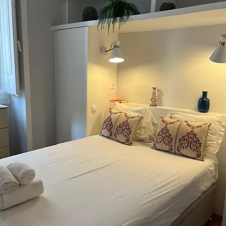 Apt Manuel Bernardes 2Q junto à Praça das Flores Appartamento *